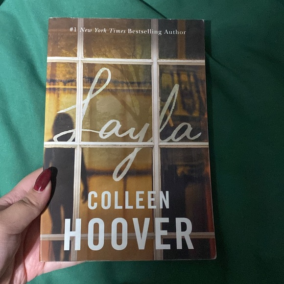 Colleen Hoover Book Bundle It Ends With Us Verity November 9 Layla Ugly Love etc - Picture 5 of 8